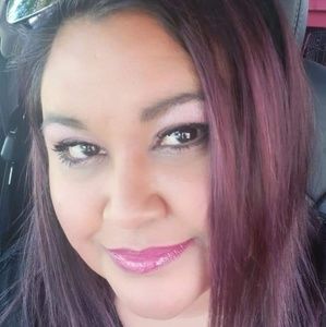 Meet your Posher, Adriana